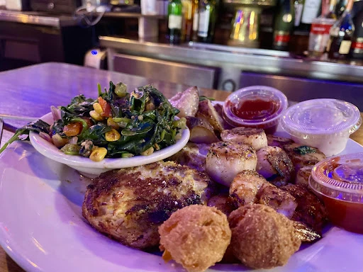 The Fish Market of Maryland Bar & Grill Restaurant photo 2