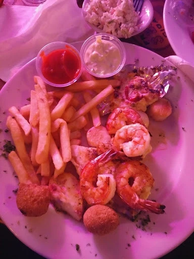 The Fish Market of Maryland Bar & Grill Restaurant photo 1